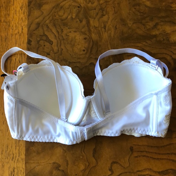 René Rofe lingerie Bra.  Convertible straps - Picture 5 of 8